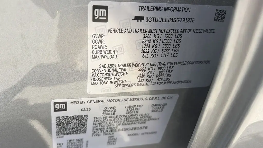 2025 GMC Sierra 1500 AT4