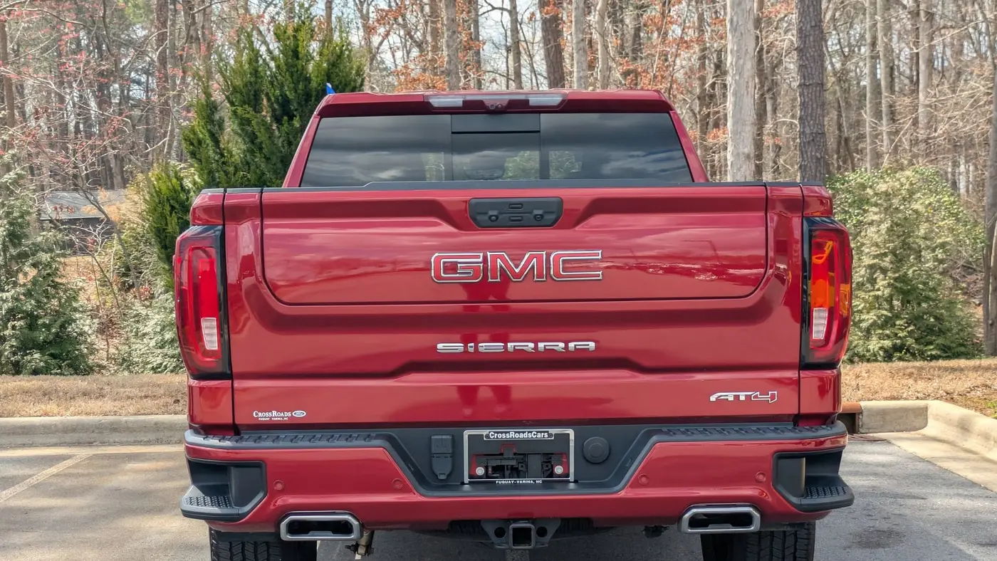 2023 GMC Sierra 1500 AT4