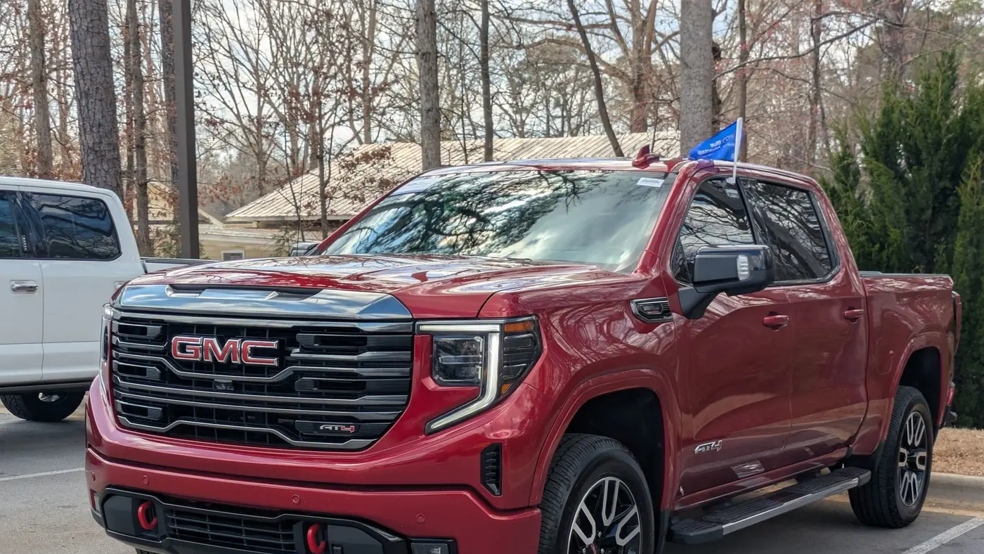 2023 GMC Sierra 1500 AT4