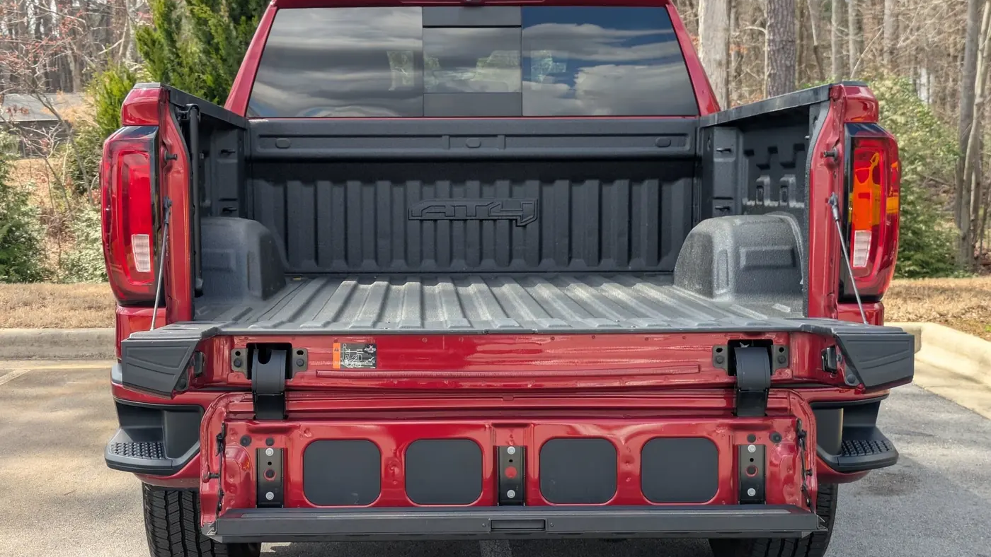 2023 GMC Sierra 1500 AT4