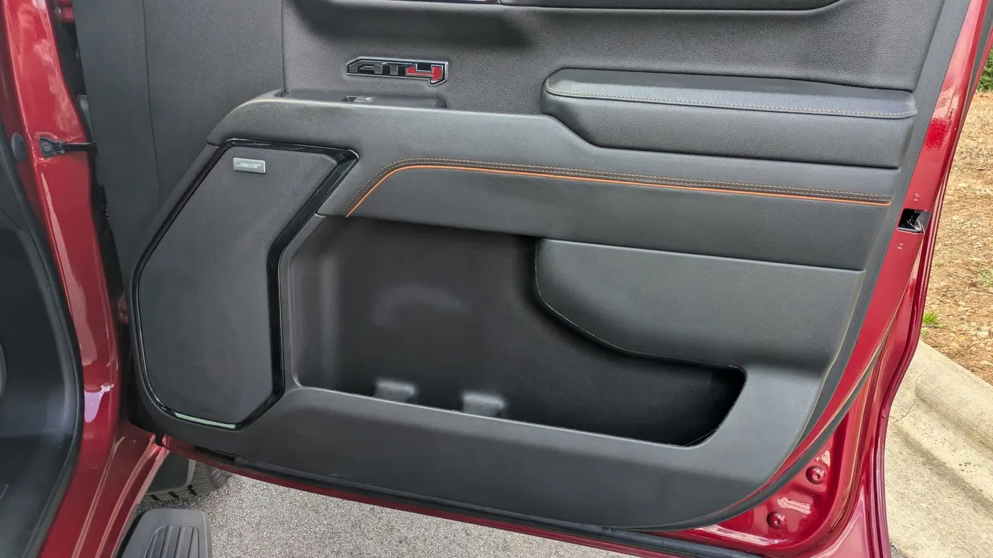 2023 GMC Sierra 1500 AT4
