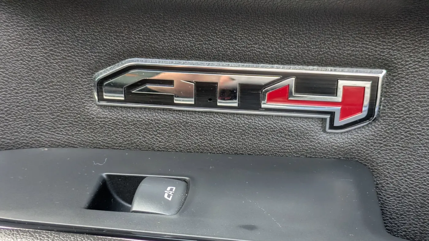 2023 GMC Sierra 1500 AT4
