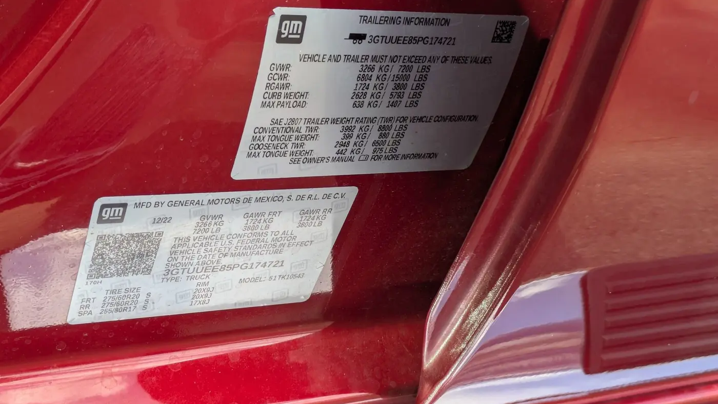 2023 GMC Sierra 1500 AT4