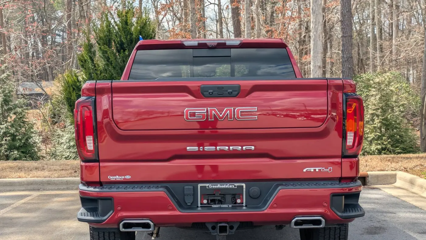 2023 GMC Sierra 1500 AT4