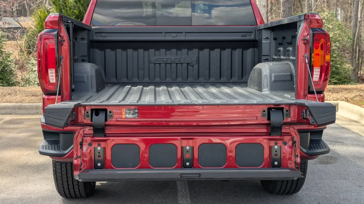 2023 GMC Sierra 1500 AT4