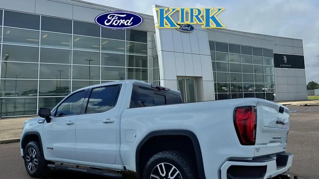 2024 GMC Sierra 1500 AT4