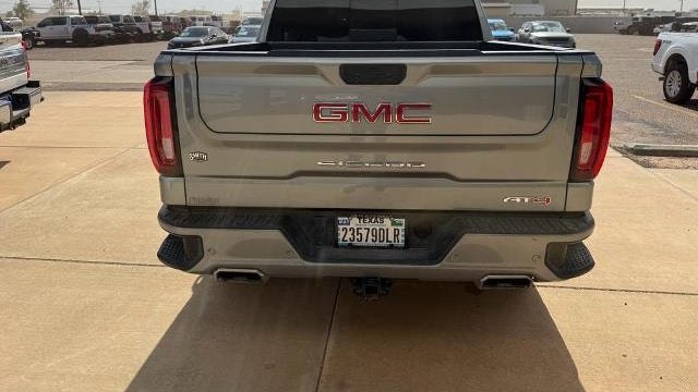 2024 GMC Sierra 1500 AT4