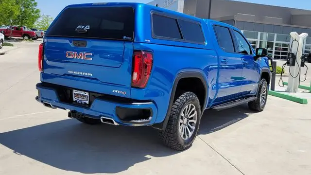 2023 GMC Sierra 1500 AT4