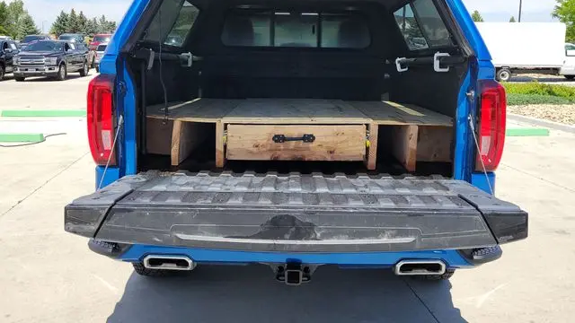 2023 GMC Sierra 1500 AT4
