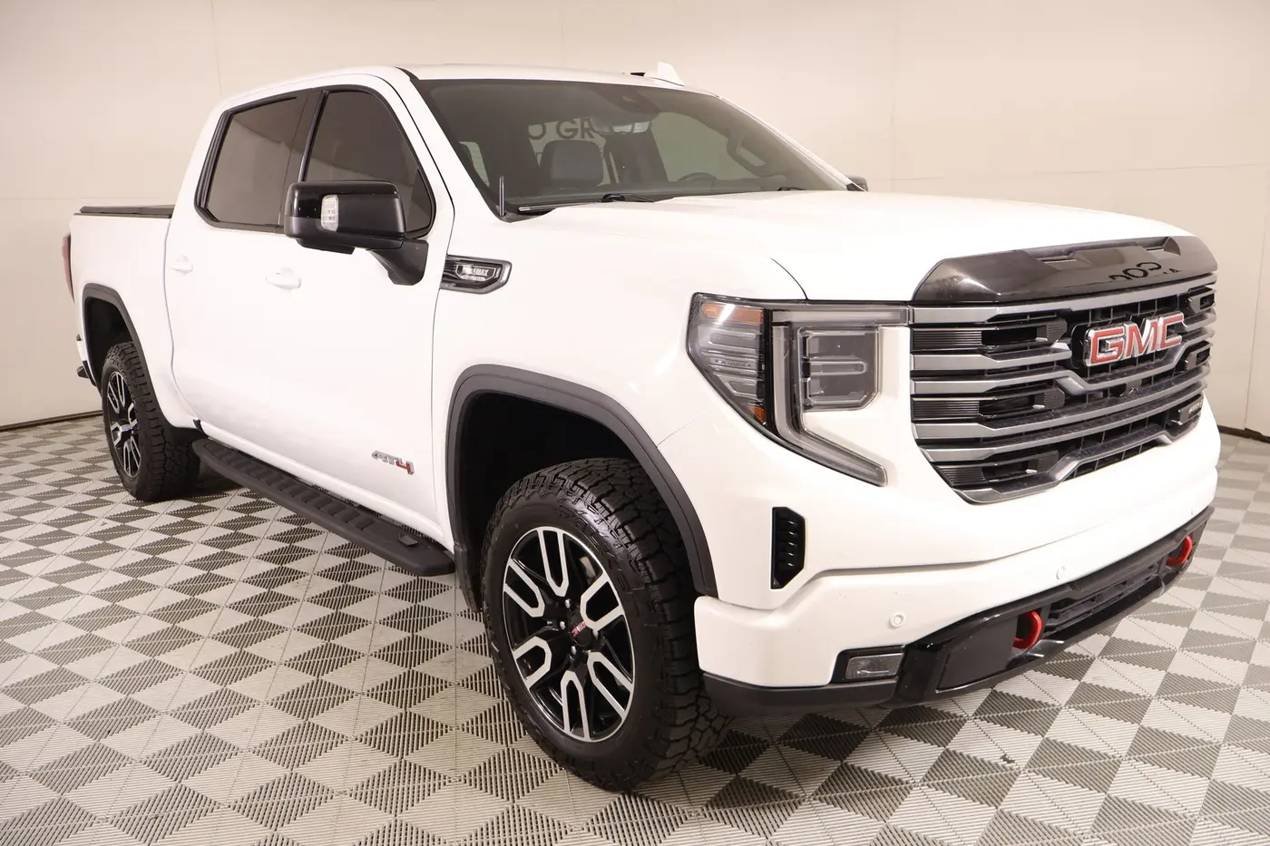 2025 GMC Sierra - $48,733