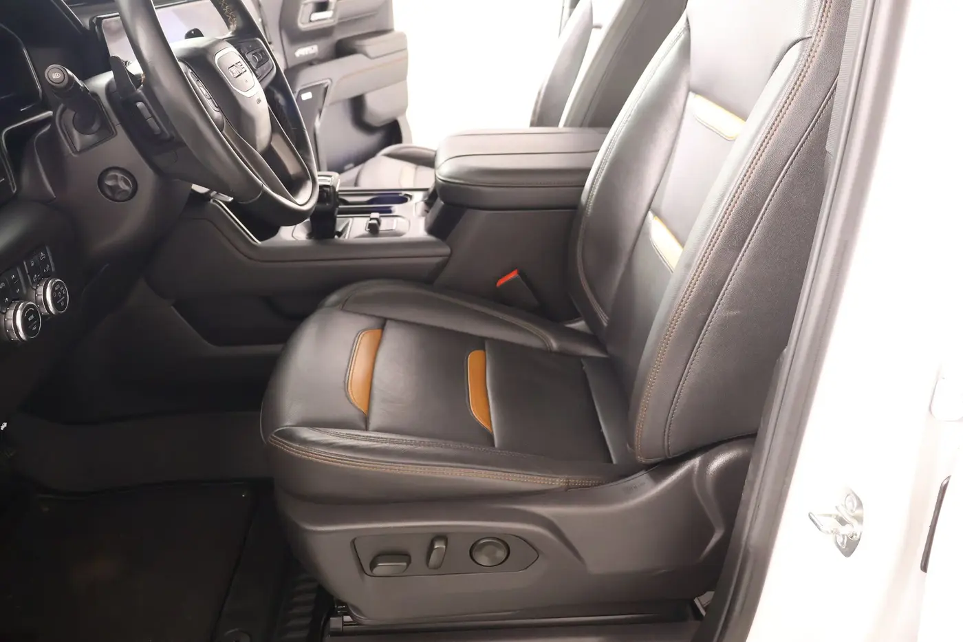 2025 GMC Sierra - $48,733
