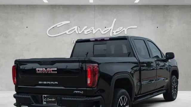 2025 GMC Sierra 1500 AT4