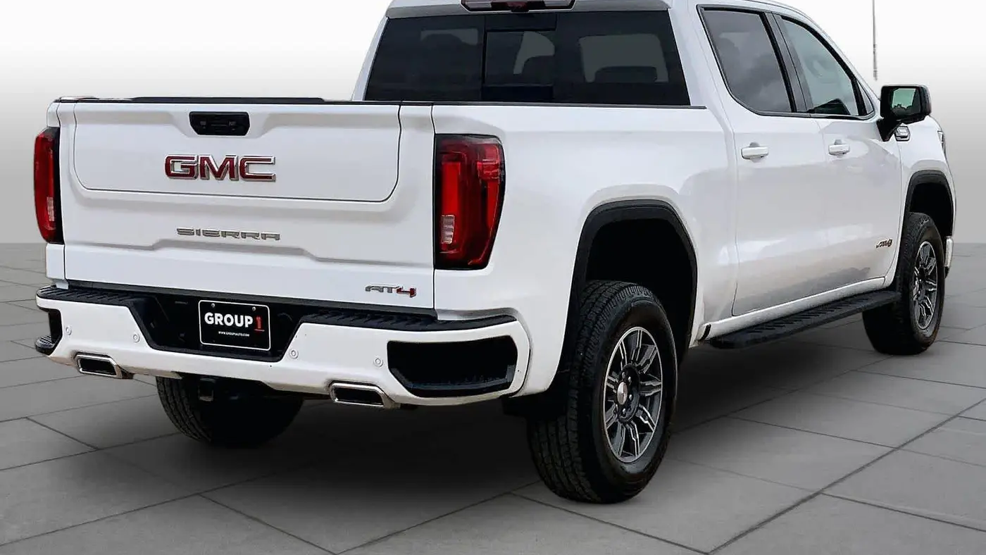 2024 GMC Sierra 1500 AT4