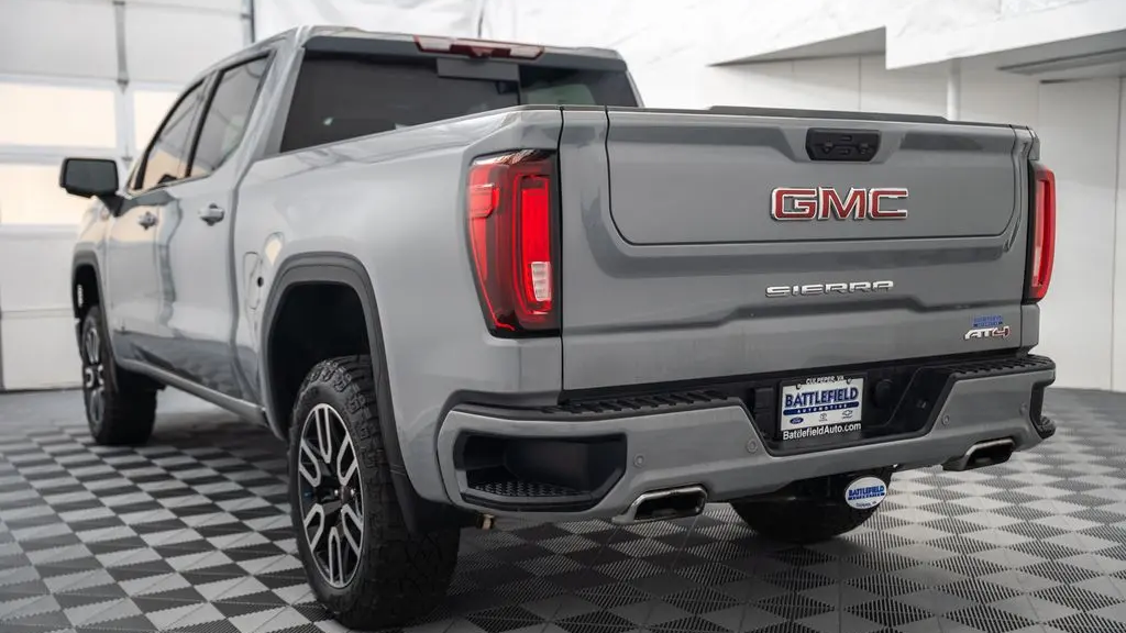 2024 GMC Sierra 1500 AT4