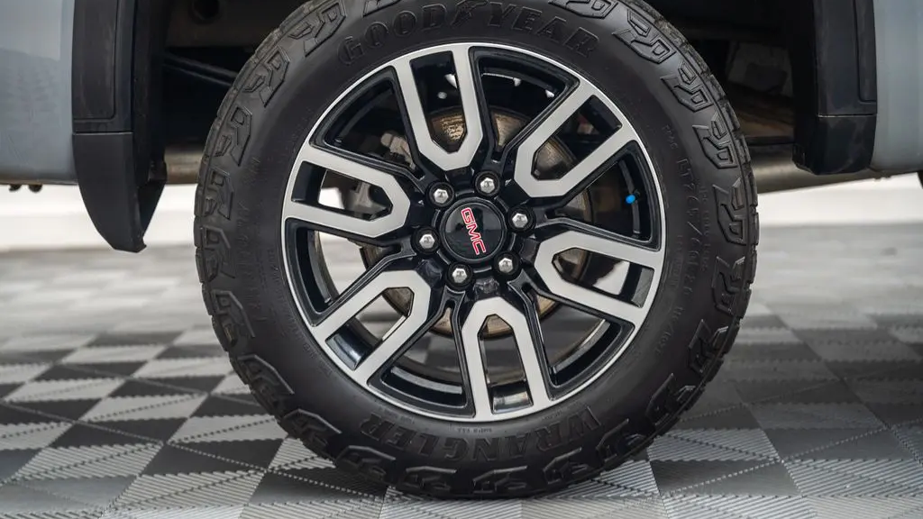 2024 GMC Sierra 1500 AT4