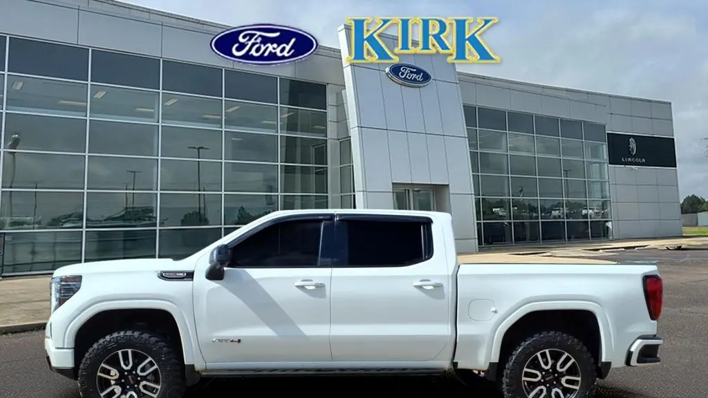 2025 GMC Sierra 1500 AT4