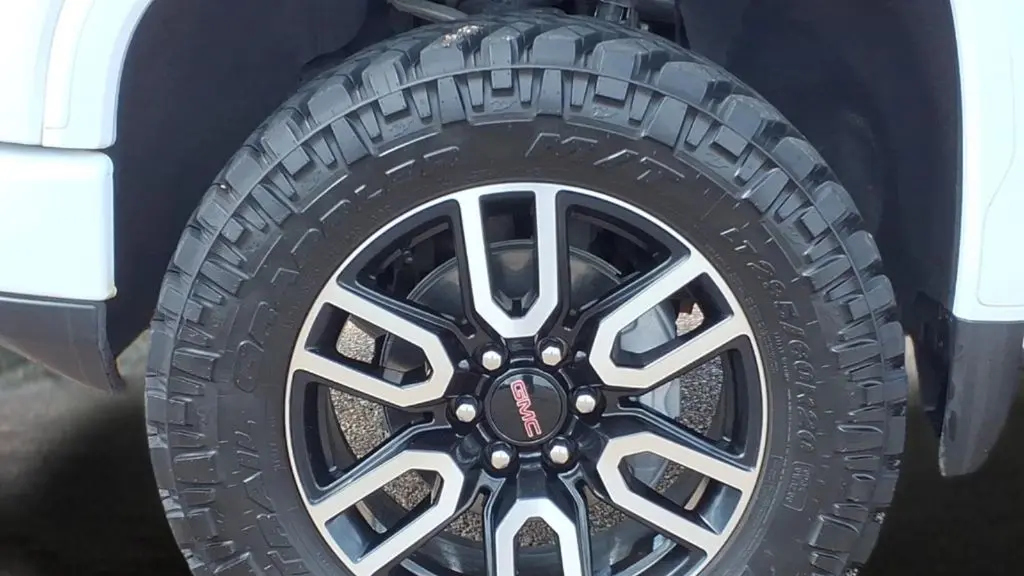 2025 GMC Sierra 1500 AT4