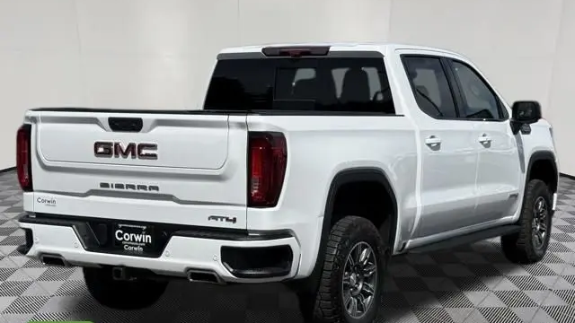 2024 GMC Sierra 1500 AT4