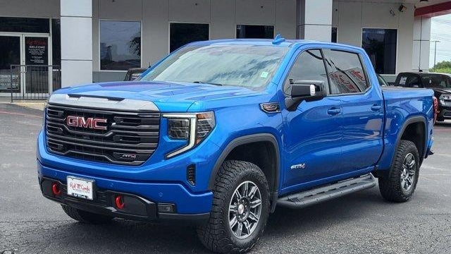2024 GMC Sierra 1500 AT4