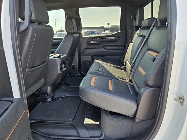 2024 GMC Sierra