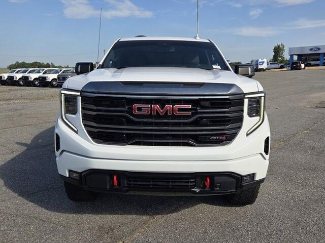 2022 GMC Sierra - $39,598