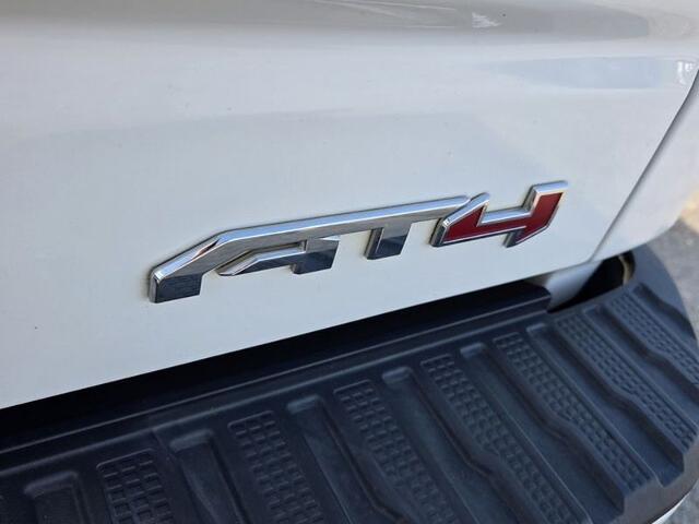 2022 GMC Sierra - $39,598
