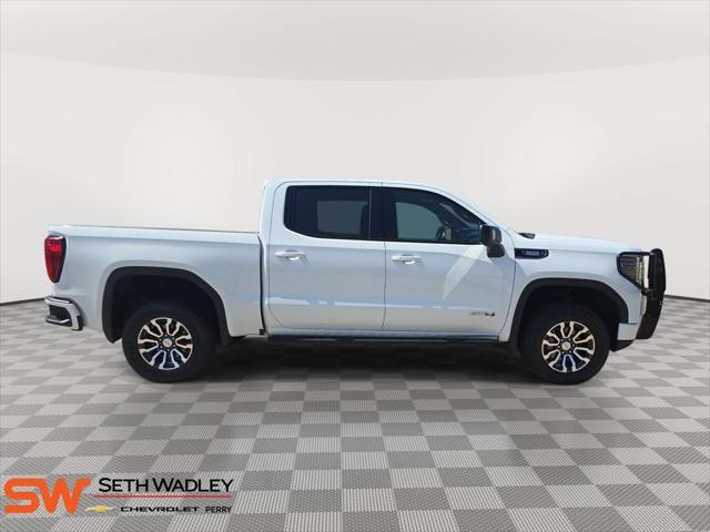 2022 GMC Sierra - $38,800