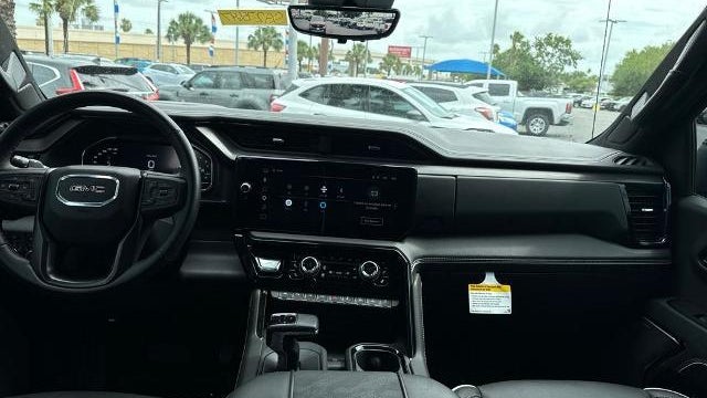 2025 GMC Sierra 1500 AT4X