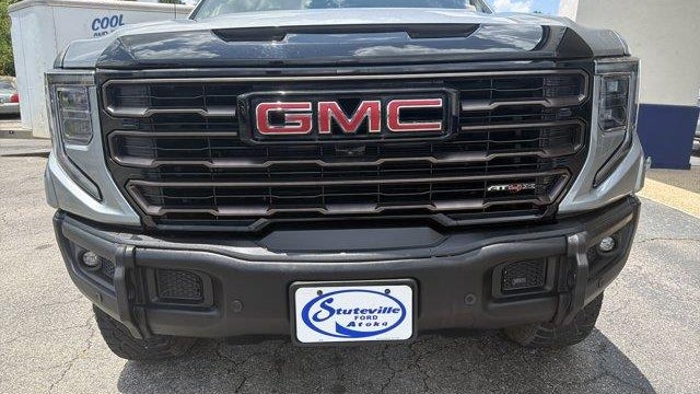 2025 GMC Sierra 1500 AT4X