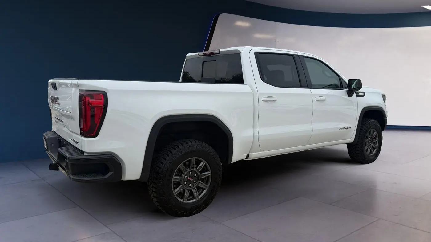 2025 GMC Sierra 1500 AT4X