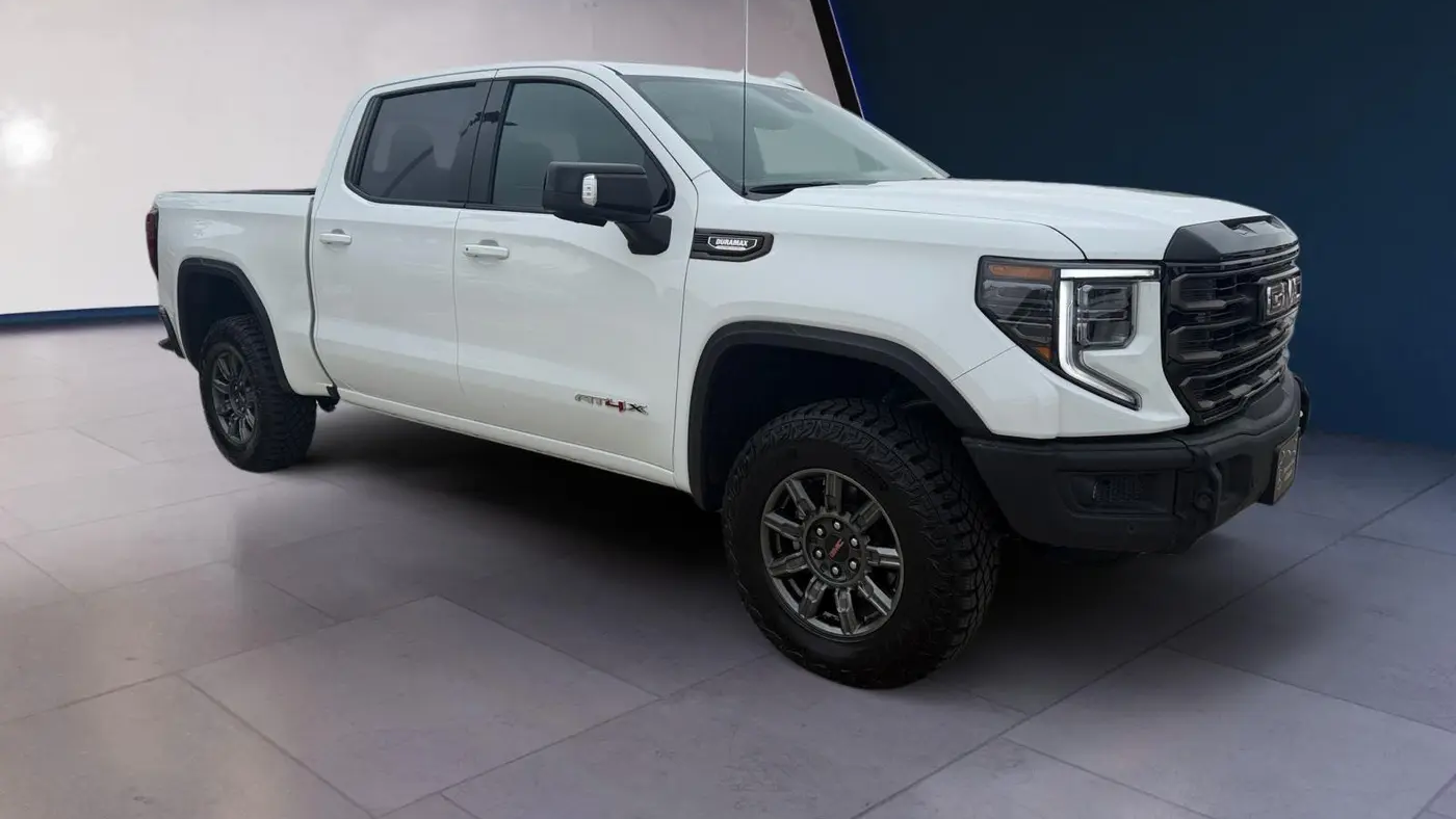 2025 GMC Sierra 1500 AT4X