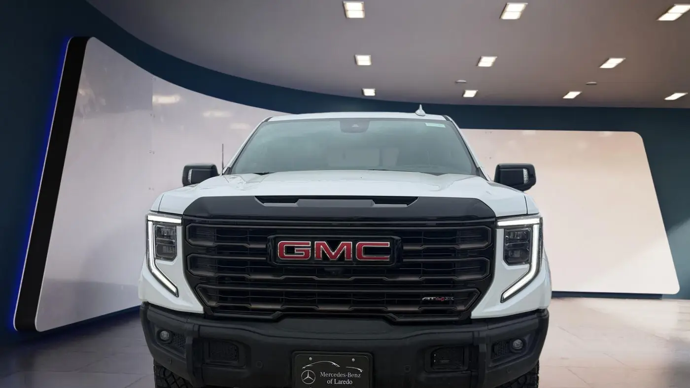 2025 GMC Sierra 1500 AT4X