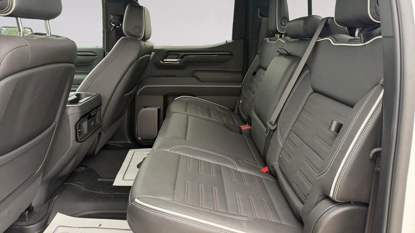2025 GMC Sierra 1500 AT4X