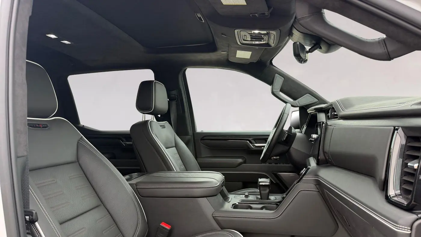 2025 GMC Sierra 1500 AT4X