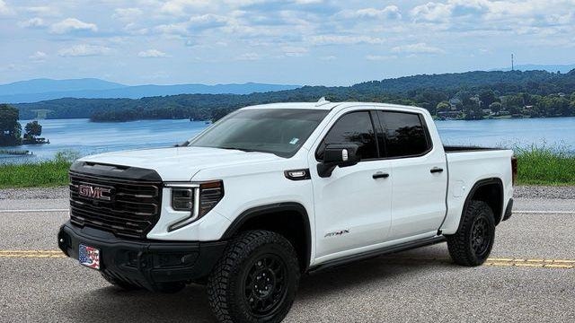 2025 GMC Sierra 1500 AT4X