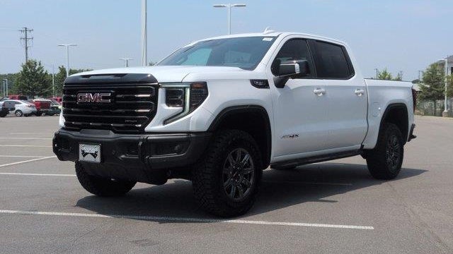 2025 GMC Sierra 1500 AT4X