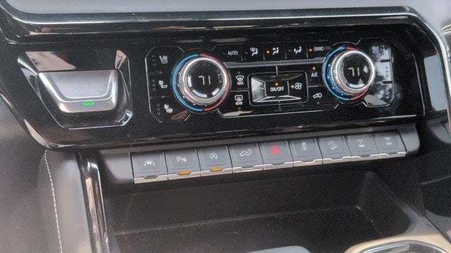 2025 GMC Sierra 1500 AT4X