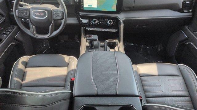 2025 GMC Sierra 1500 AT4X