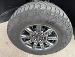 2024 Sierra 1500 Thumbnail 9