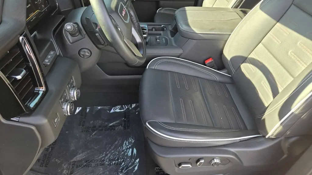 2025 GMC Sierra 1500 AT4X
