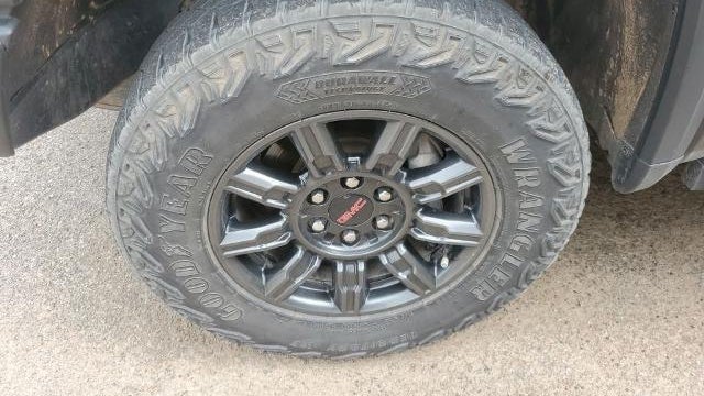 2024 GMC Sierra 1500 AT4X