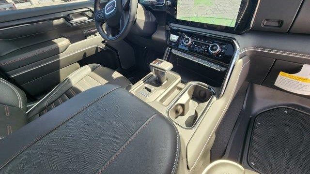 2025 GMC Sierra 1500 AT4X