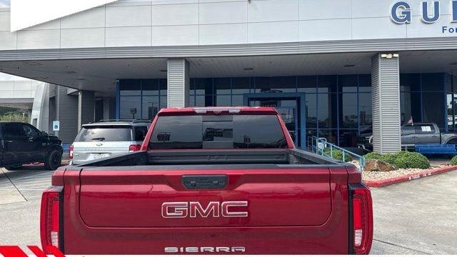 2025 GMC Sierra 1500 AT4X