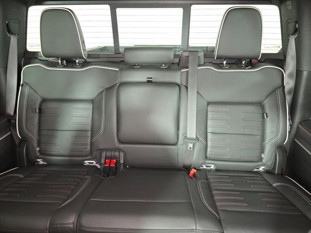 2022 GMC Sierra - $45,999