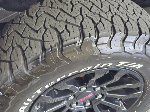 2022 GMC Sierra - $45,999