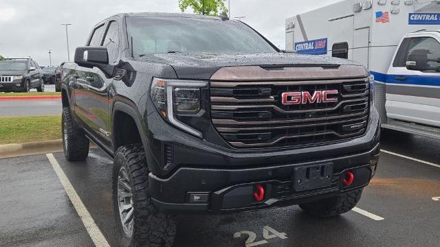 2022 GMC Sierra 1500 AT4X