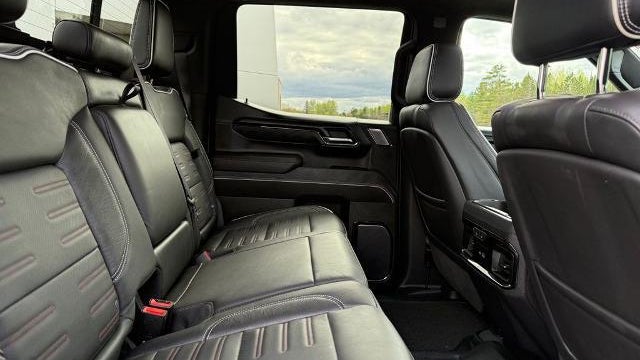 2023 GMC Sierra 1500 AT4X