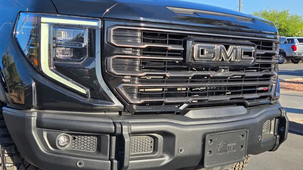 2023 GMC Sierra 1500 AT4X
