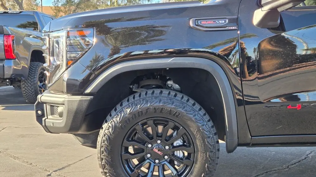 2023 GMC Sierra 1500 AT4X