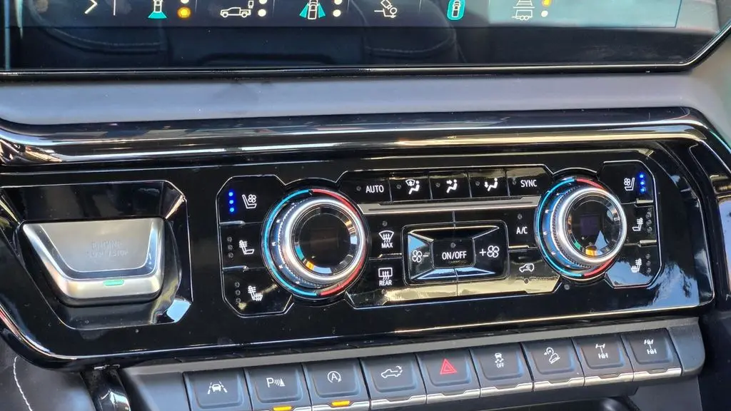 2023 GMC Sierra 1500 AT4X